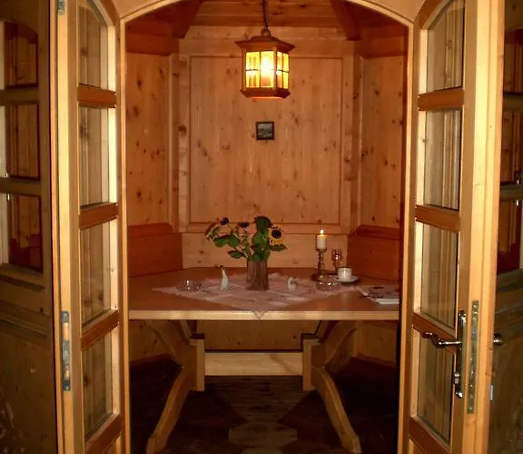 מלון Garni Obermair 3*