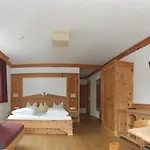Garni Obermair Hotel